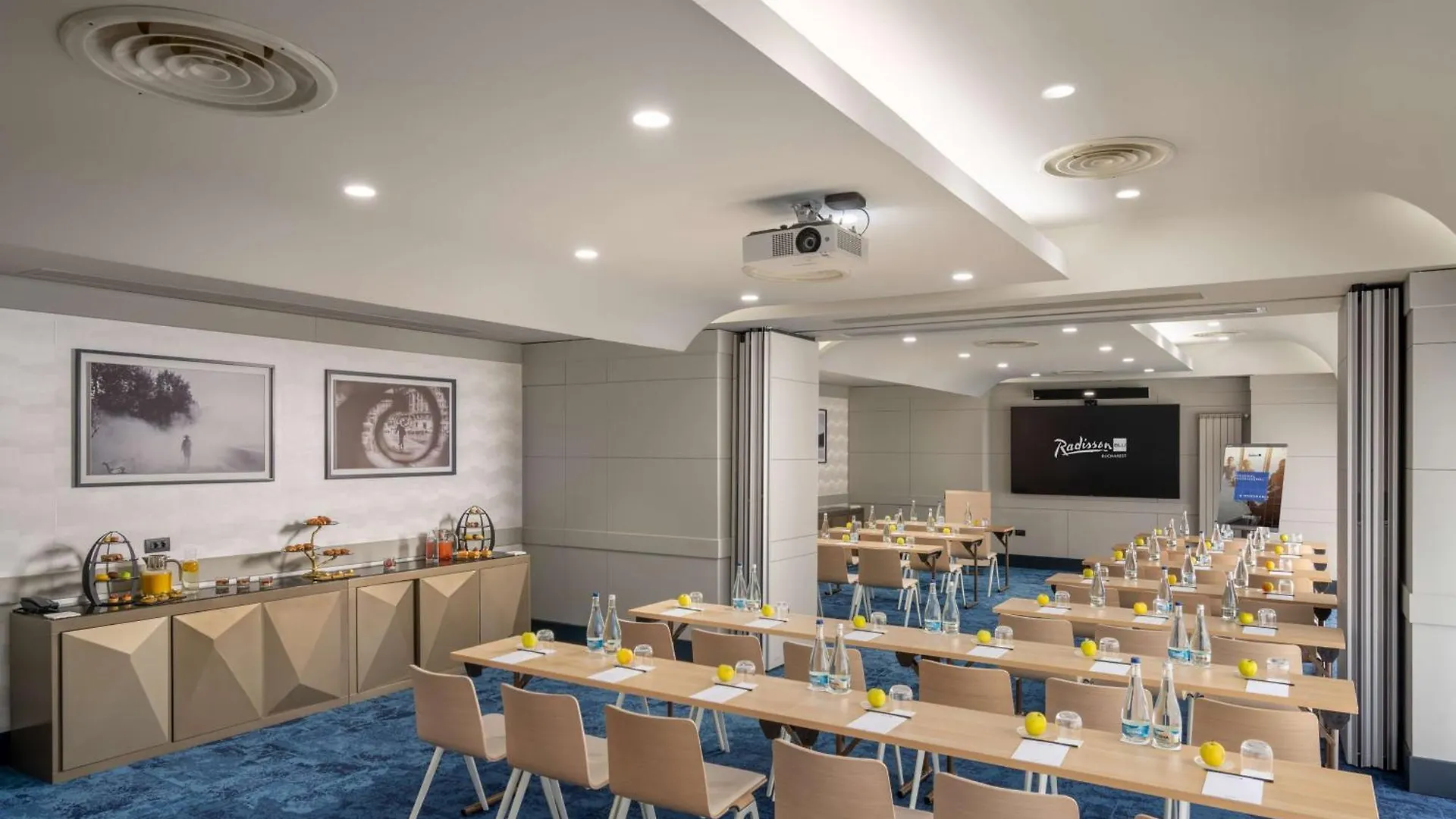 Radisson Blu Hotel Bucharest 5*,