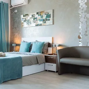Luxury Flat 9 Near Metro Bucharest